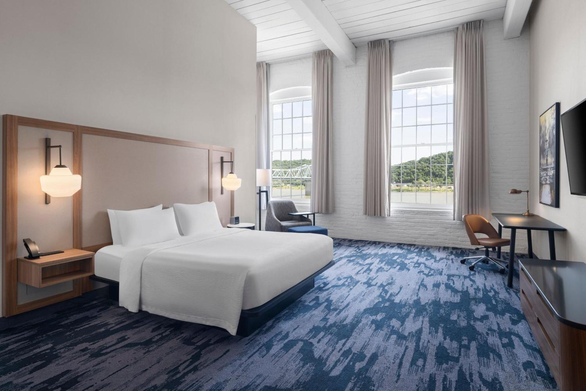 Fairfield Inn & Suites Madison Historic Eagle Cotton Mill 外观 照片