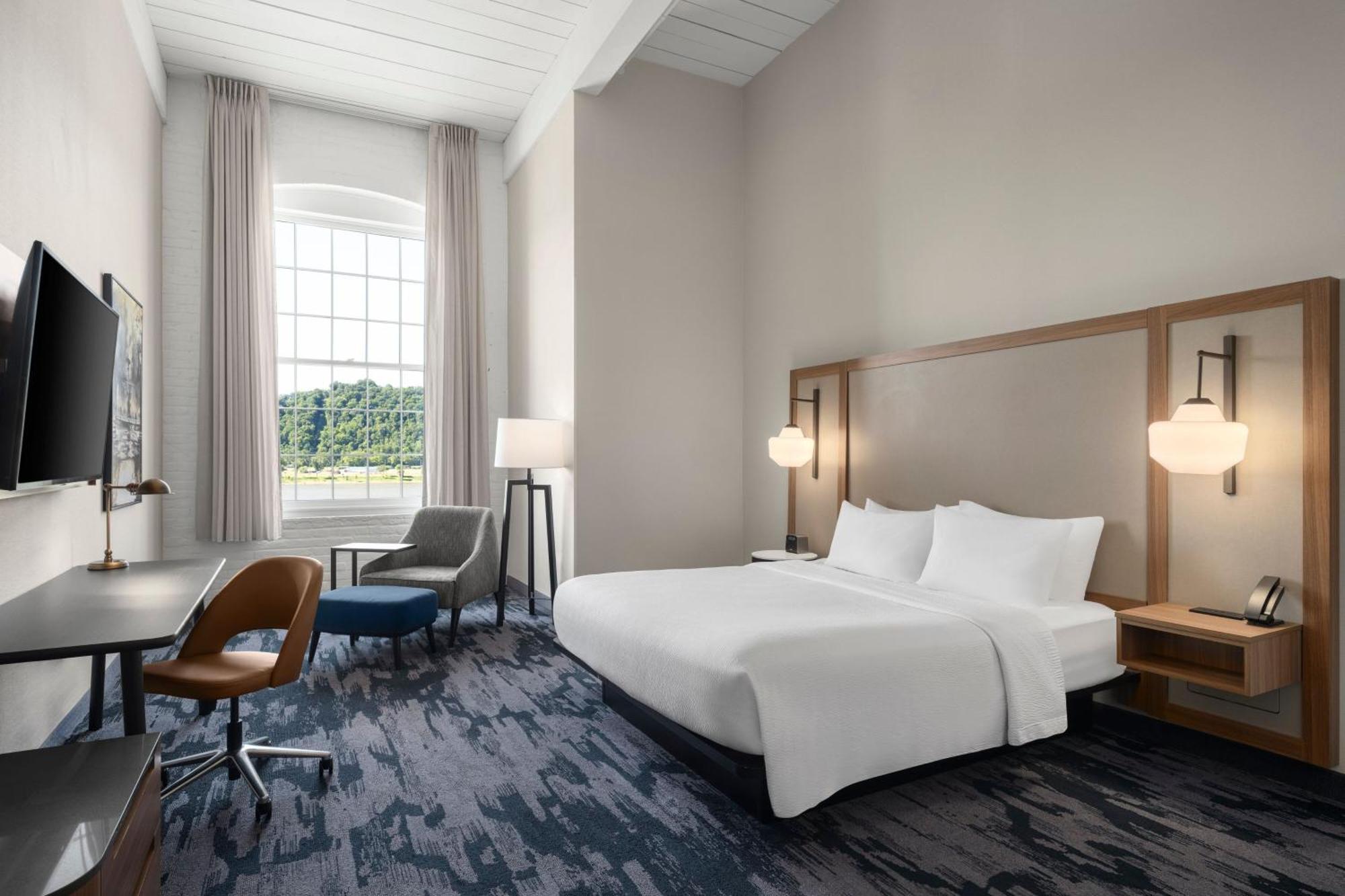 Fairfield Inn & Suites Madison Historic Eagle Cotton Mill 外观 照片